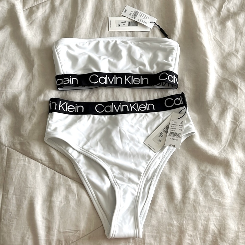 NWT Calvin Klein bikini set